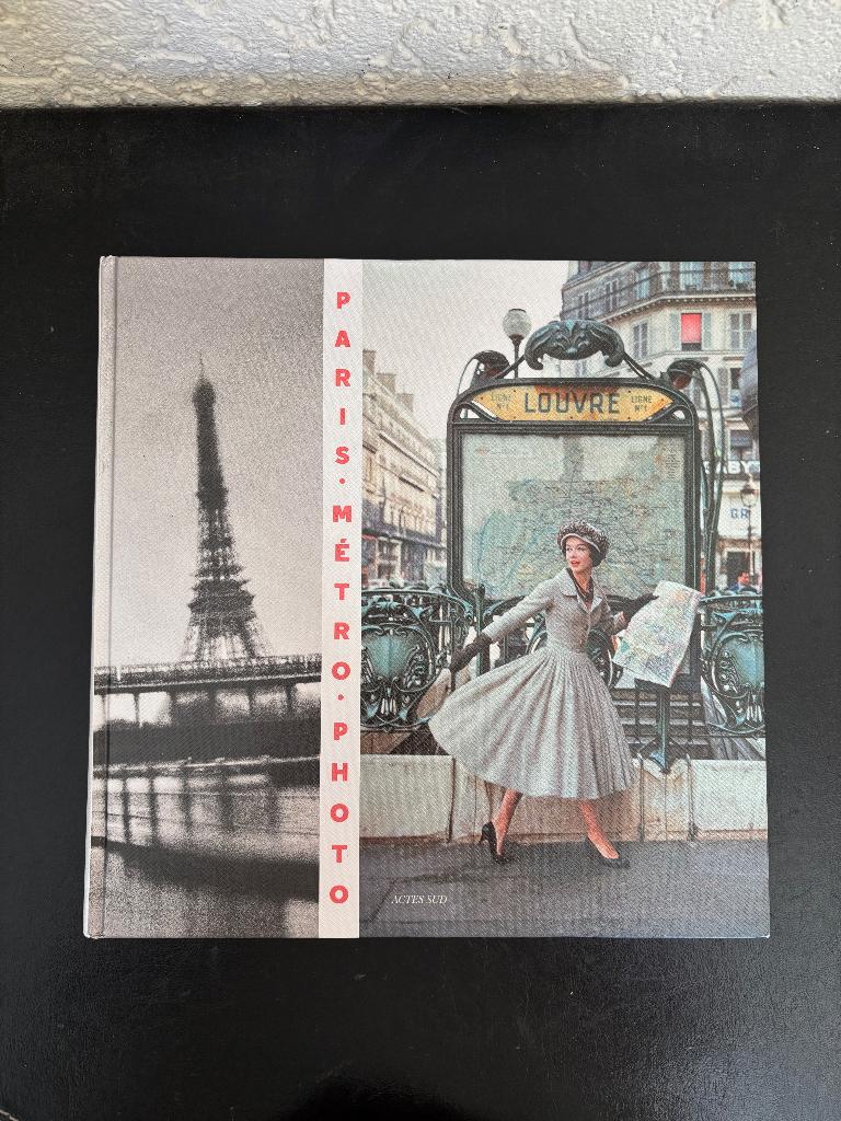 Paris métro photo, from 1900 to the present - 2016, Boeken, Gelezen, Fotografie algemeen, Julien Faure-Conorton, Ophalen of Verzenden