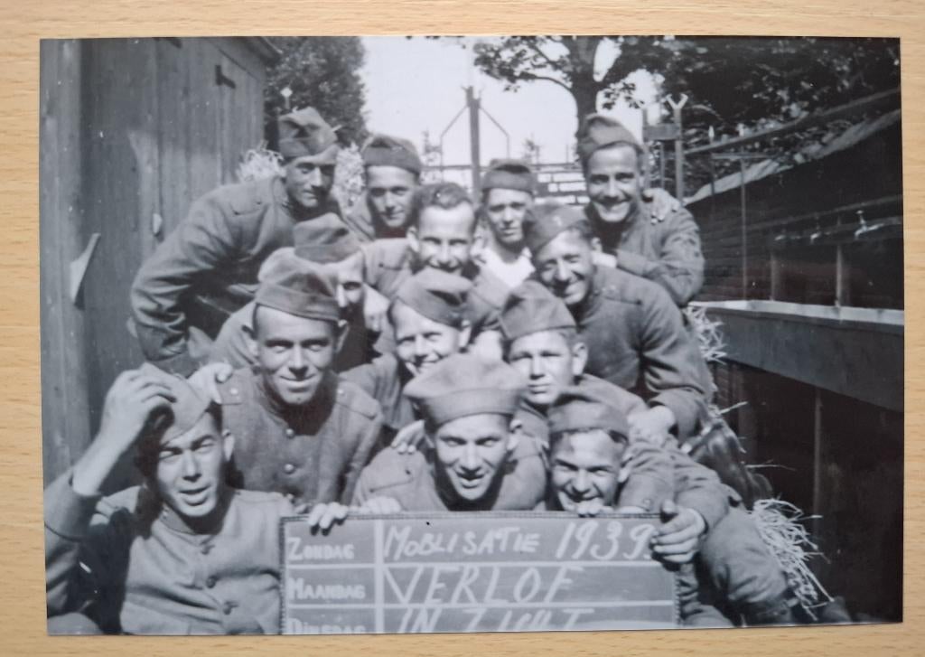 3 afbeeldingen soldaten - mobilisatie in 1939, Verzenden, Landmacht, Nederland, Foto of Poster