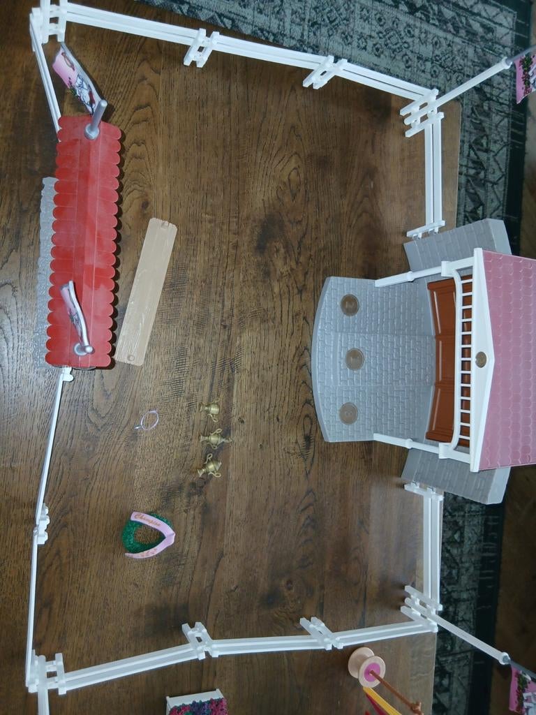 Schleich Wedstrijd Parcour Zonder Paarden - 6 Hindernissen, Ophalen of Verzenden, Gebruikt, Meisje