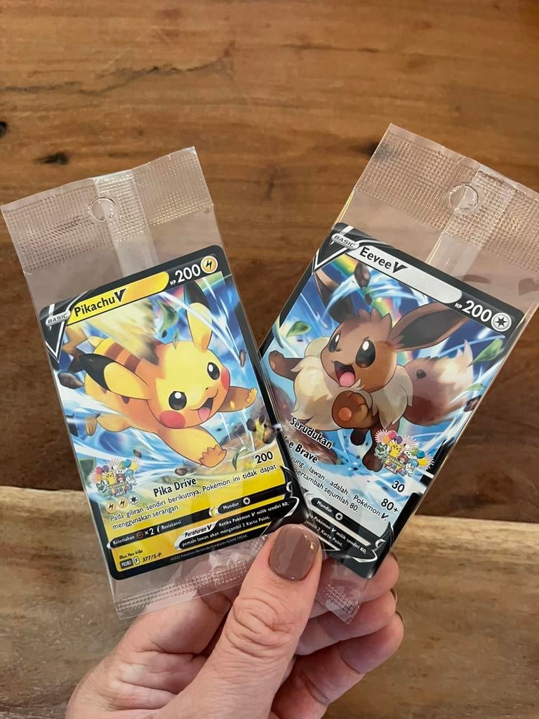 Pikachu & Eevee Pokémon Festival promo duo, Ophalen of Verzenden, Nieuw, Meerdere kaarten