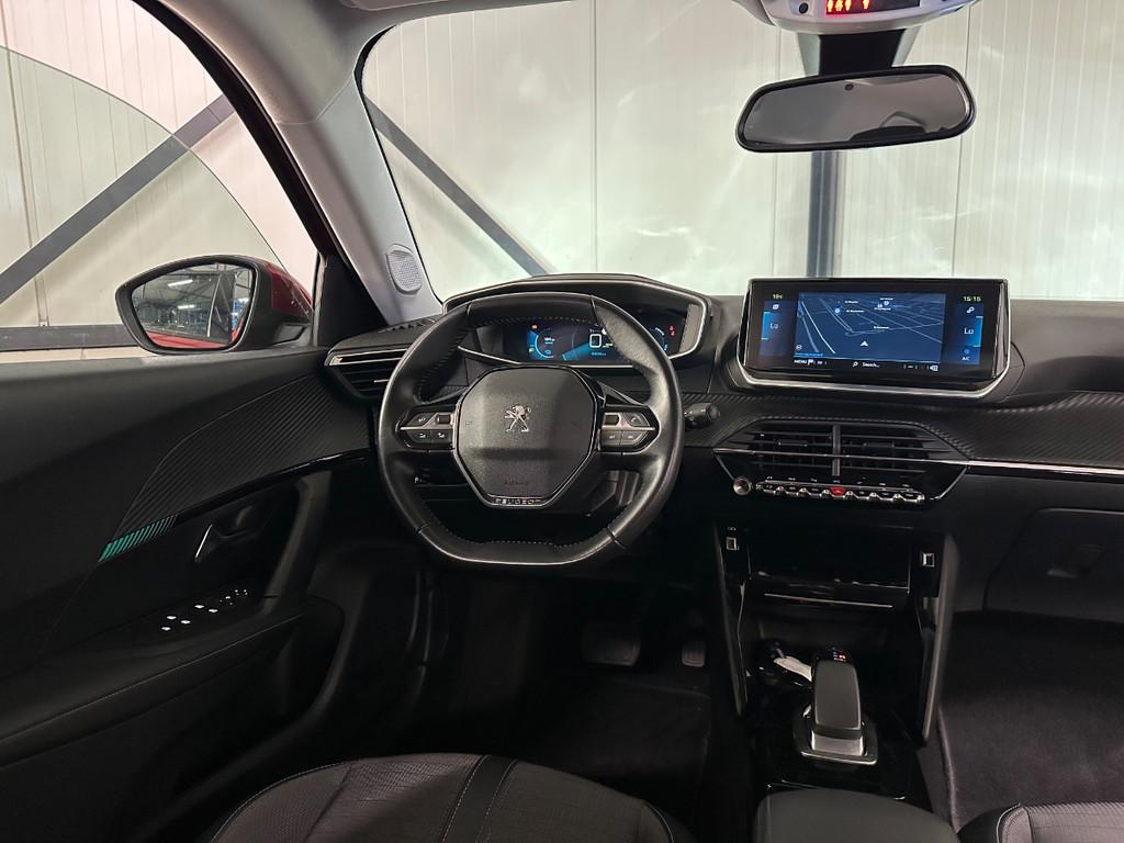 Peugeot e-2008 EV Allure Pack 50kWh 3-Fase | SOH 96% | Navi, 330 km, 136 pk, Gebruikt, 1523 kg