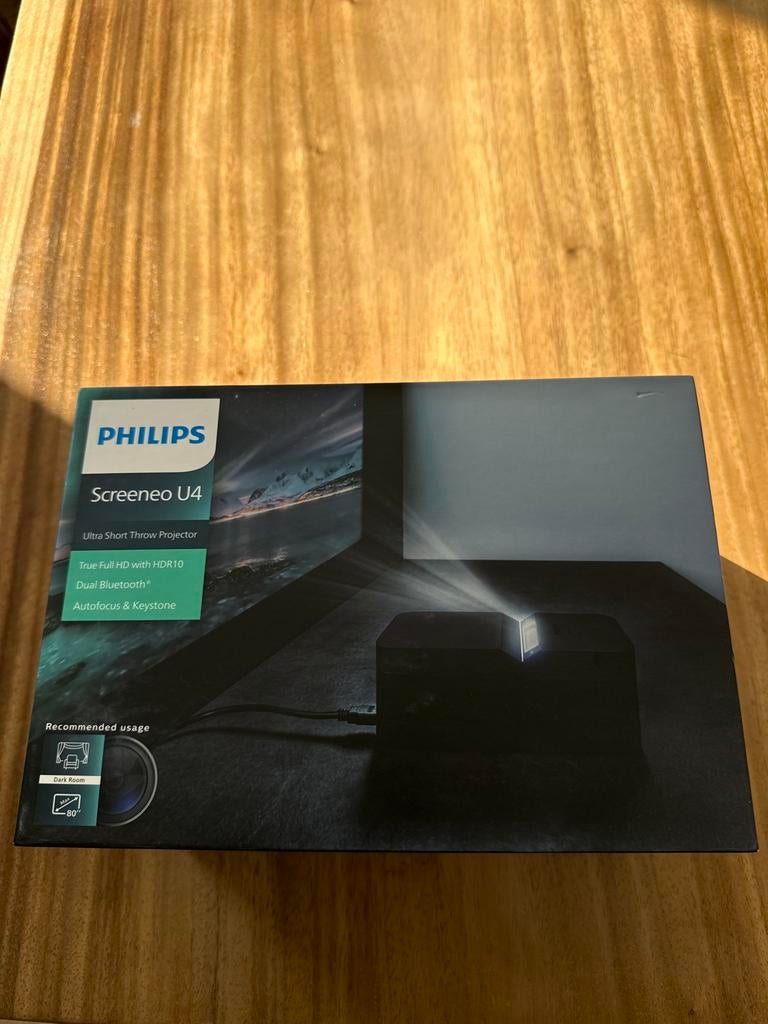 Philips Screeneo U4 Ultra Short Throw Full HD Projector, Ophalen of Verzenden, Zo goed als nieuw, LED, Full HD (1080)