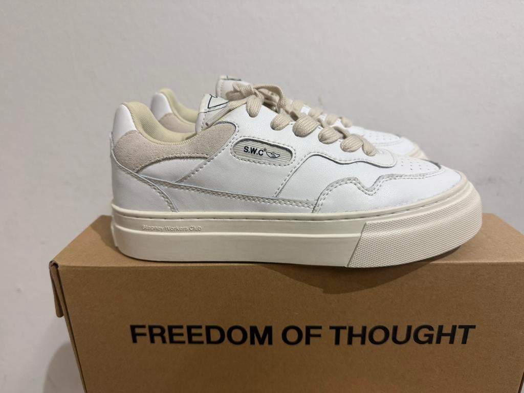 Te koop nieuwe Stepney Workers Club Pearl leather, Postlaan 3, Swc, Wit, Nieuw