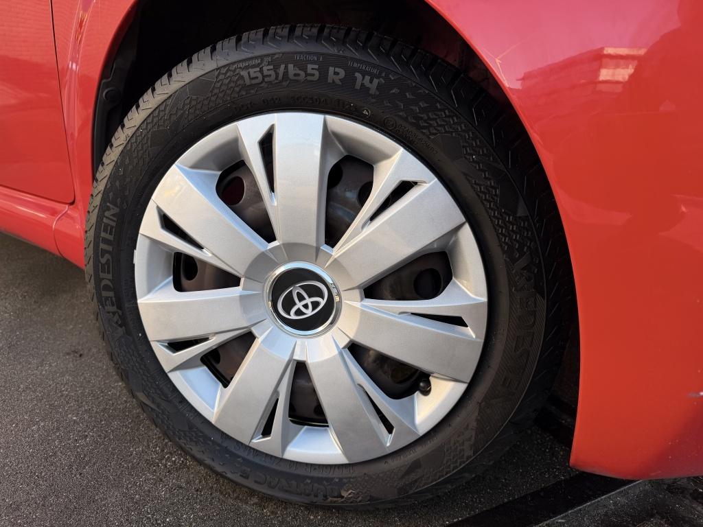 Toyota Aygo 1.0-12V Plus Automaat Airco 5drs! NAP! Inruil mo, Stof, Gebruikt, 4 stoelen, 68 pk