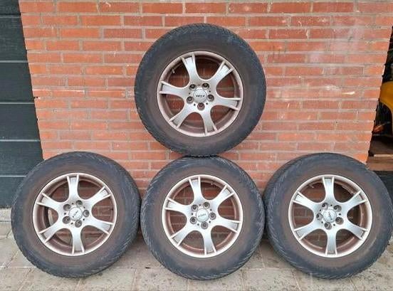 4 velgen oud en 1 velg ongebruikt Kia of Tucson oud model, Ophalen, Hyundai