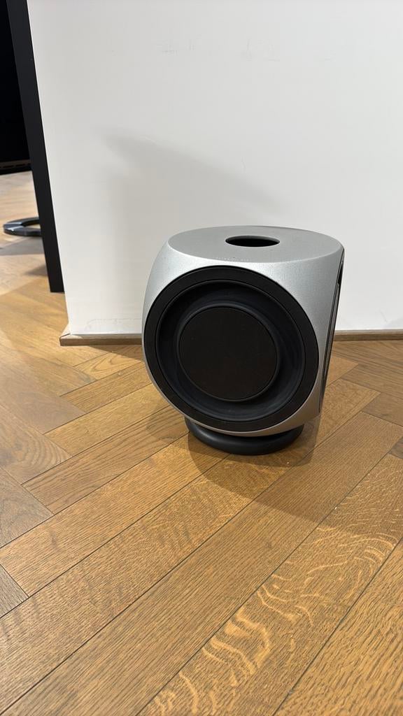 Bang & Olufsen B&O BeoLab 2 subwoofer