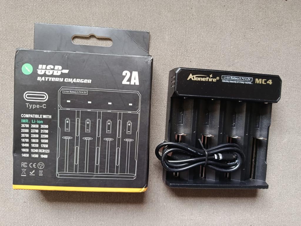 Klonefire MC4 USB Oplader voor IMR/Li-ion Batterijen, Ophalen of Verzenden