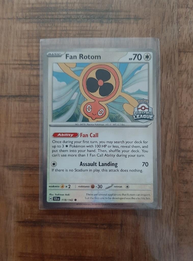 Fan Rotom 118, Premier League Ball, Stamped, Trophy Card, Ophalen of Verzenden, Nieuw, Losse kaart, Foil