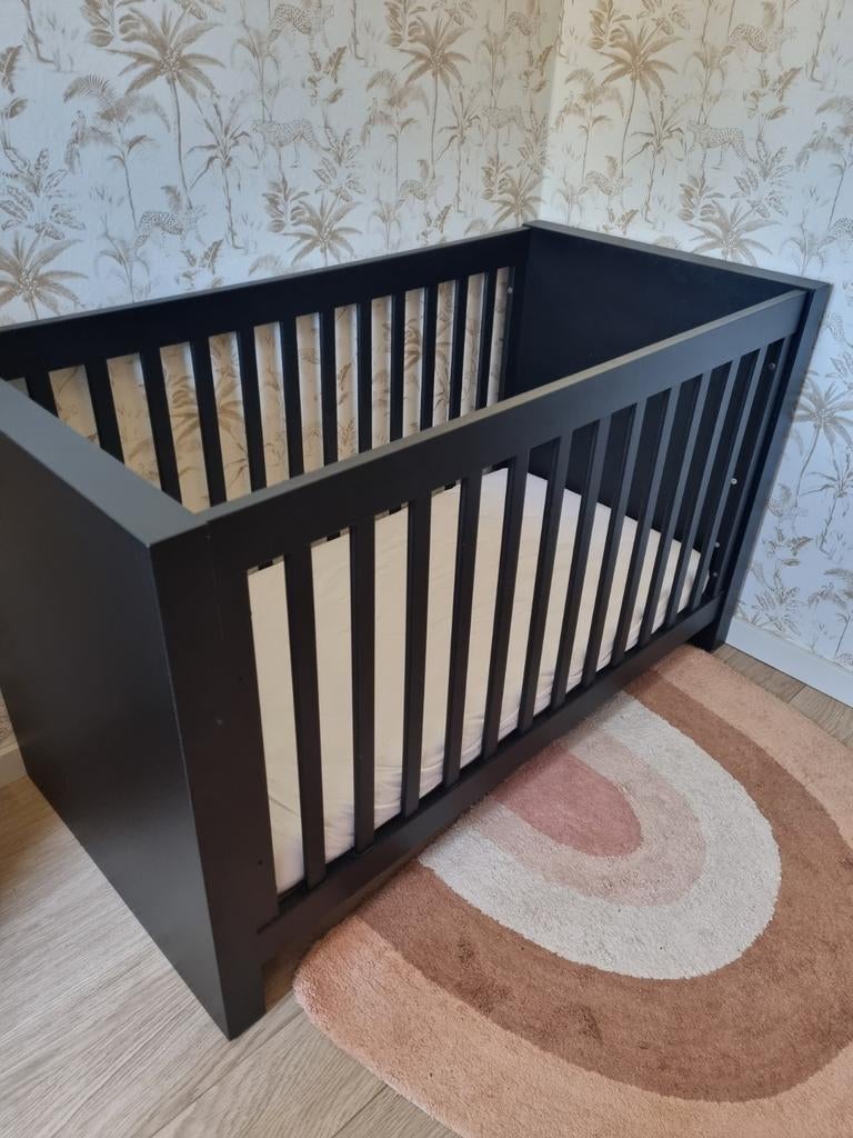 Kidsmill ledikant Long Island zwart 70x140cm, Kinderen en Baby's, Kinderkamer | Complete kinderkamers, Ophalen, Zo goed als nieuw