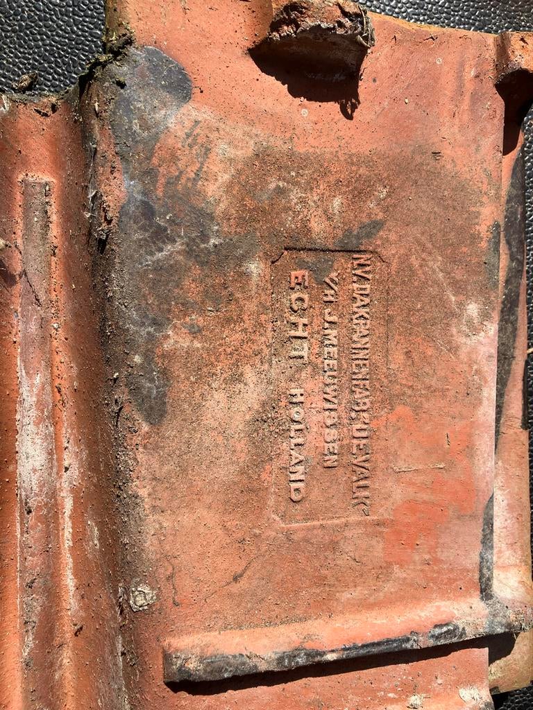 Oude Gotische Dakpannen - Authentiek en Robuust, Doe-het-zelf en Verbouw, Dakpannen en Dakbedekking, Gebruikt, Steen of Klei, Ophalen of Verzenden