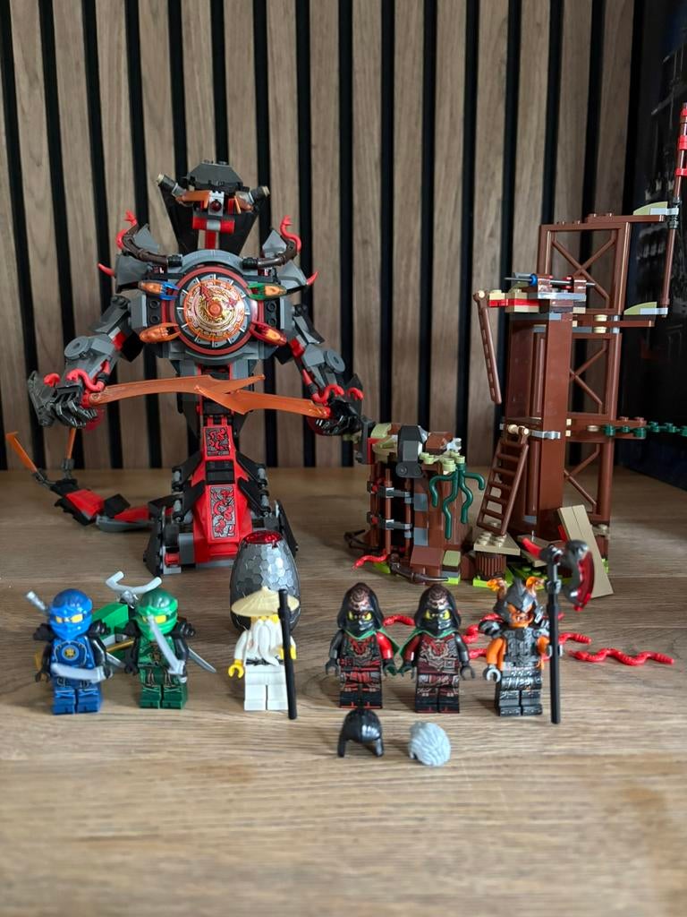 Lego 70626 ninjago Dawn of iron doom, Ophalen of Verzenden, Zo goed als nieuw