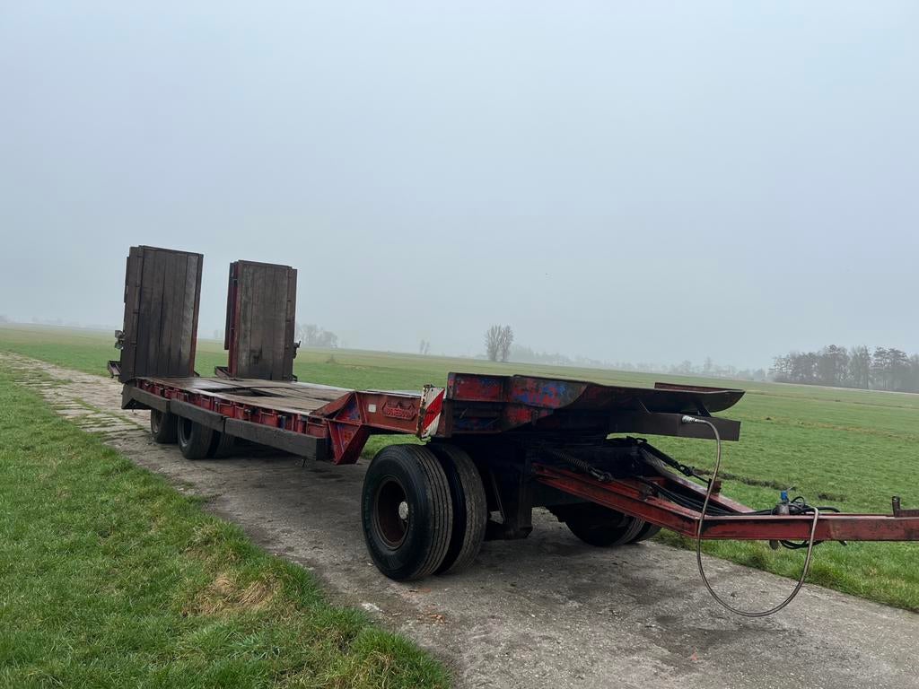 Dieplader noteboom, Ophalen, Transport