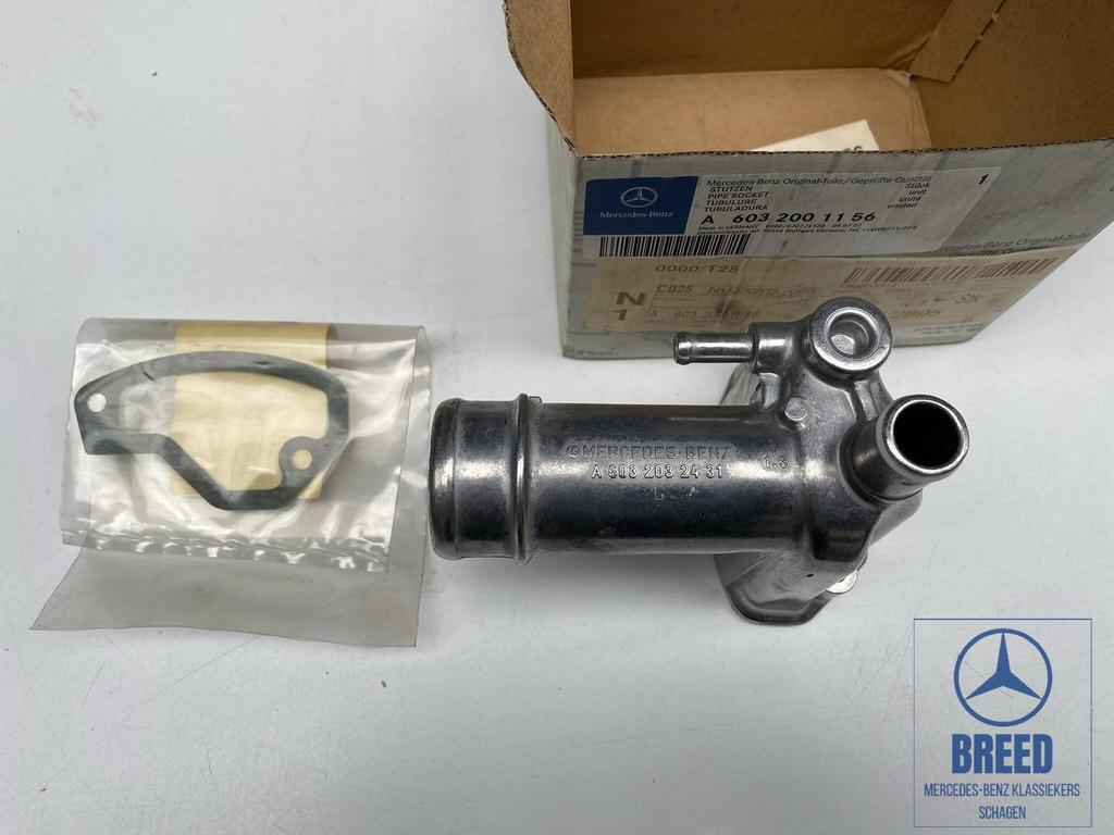 Nieuw: Koelvloeistofpijp voor Mercedes OM601 OM602 motor, -, -, Nieuw, Ophalen of Verzenden