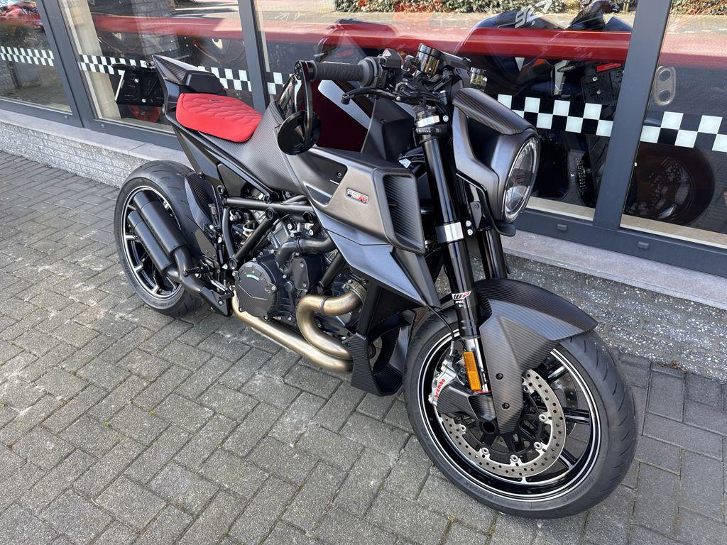 KTM BRABUS 1300 R 2022 - foto 2