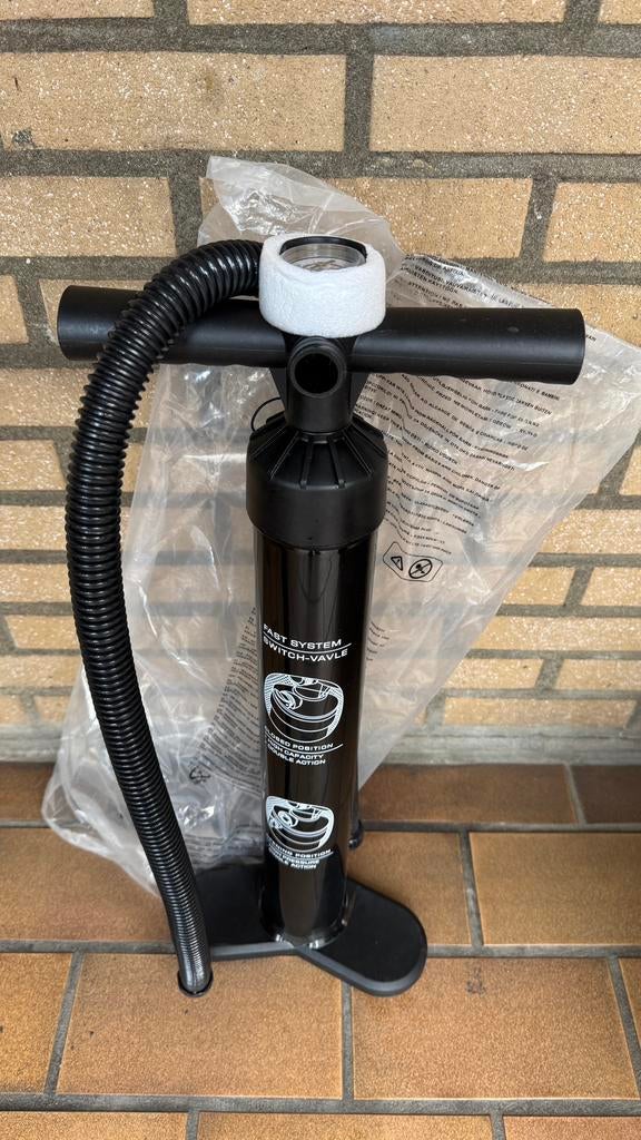 Nieuwe SUP paddle board pomp - Double Action, Watersport en Boten, Ophalen of Verzenden, Nieuw, SUP-accessoire