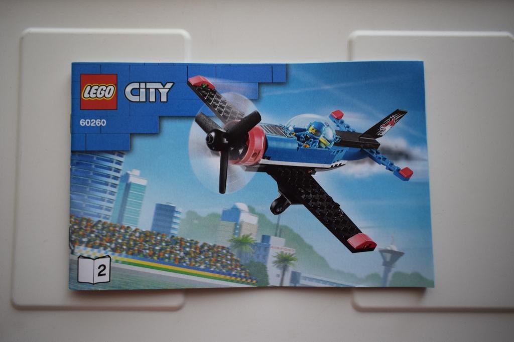 Lego 60260 City Vliegtuig, Ophalen of Verzenden, Zo goed als nieuw, Inclusief minifiguren, Lego