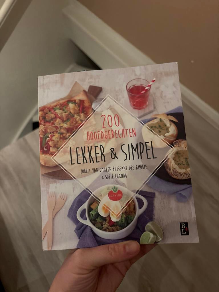200 Hoofdgerechten Lekker & Simpel Kookboek Nieuw, Boeken, Kookboeken, Nieuw, Hoofdgerechten, Overige gebieden, Gezond koken, Ophalen of Verzenden