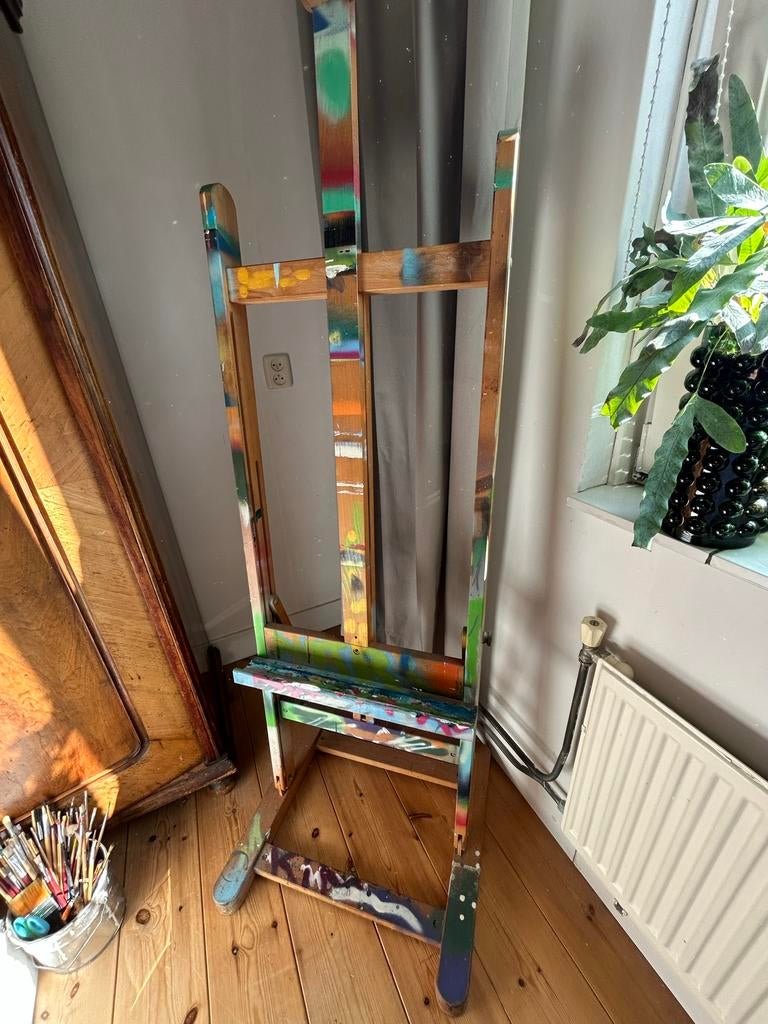 Schildersezel met verf, penselen en verfmessen - Amsterdam, Hobby en Vrije tijd, Ophalen, Gebruikt, Ezel