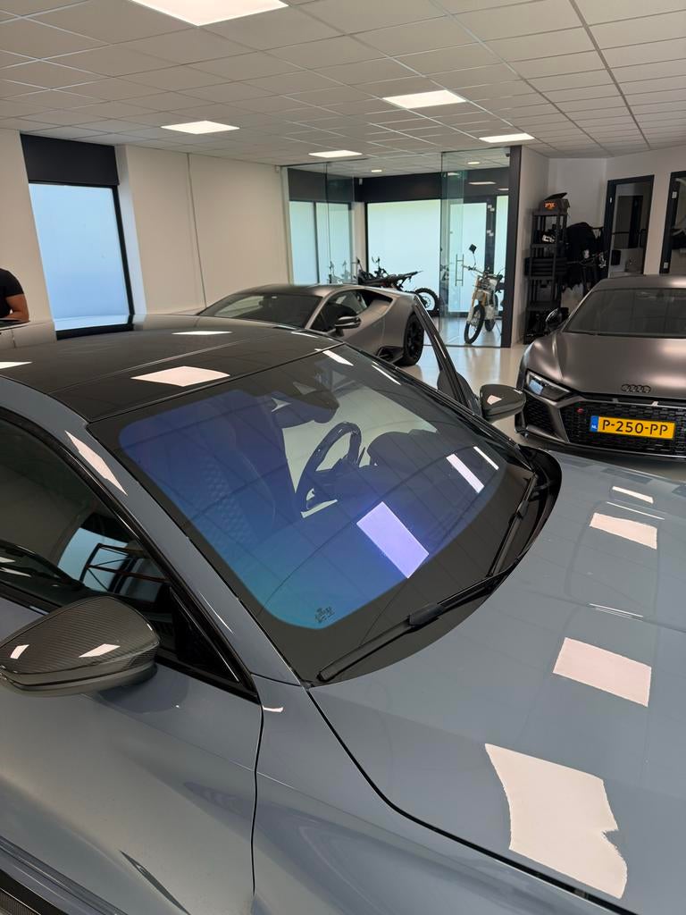 Chameleon Tint: Unieke Voorruit Folie met Kleurverandering, Ophalen