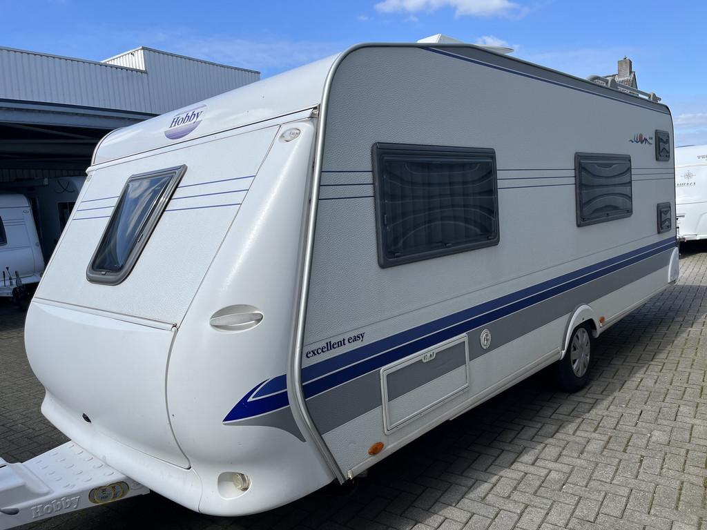 Hobby 560 KMFE excellent VEROCHT (bj 2006), Hobby, Bedrijf, 5 tot 6 meter, Schokbreker