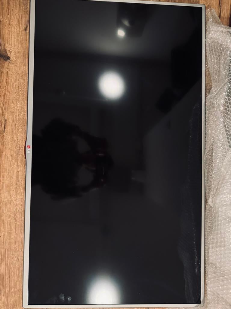 lG wachtkamerscherm, Ophalen, 50 Hz, Zo goed als nieuw, 100 cm of meer