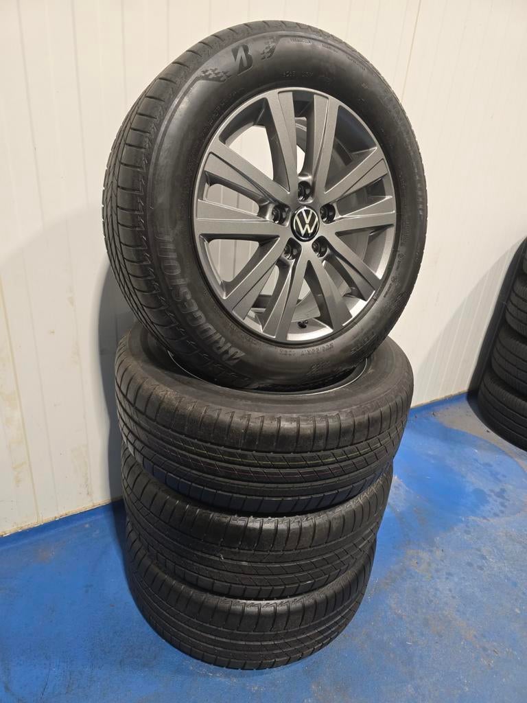 🌞Originele VW Cascavel velgen 17 inch zomerbanden T5 T6, Auto-onderdelen, Banden en Velgen, Banden en Velgen, 17 inch, Ophalen of Verzenden