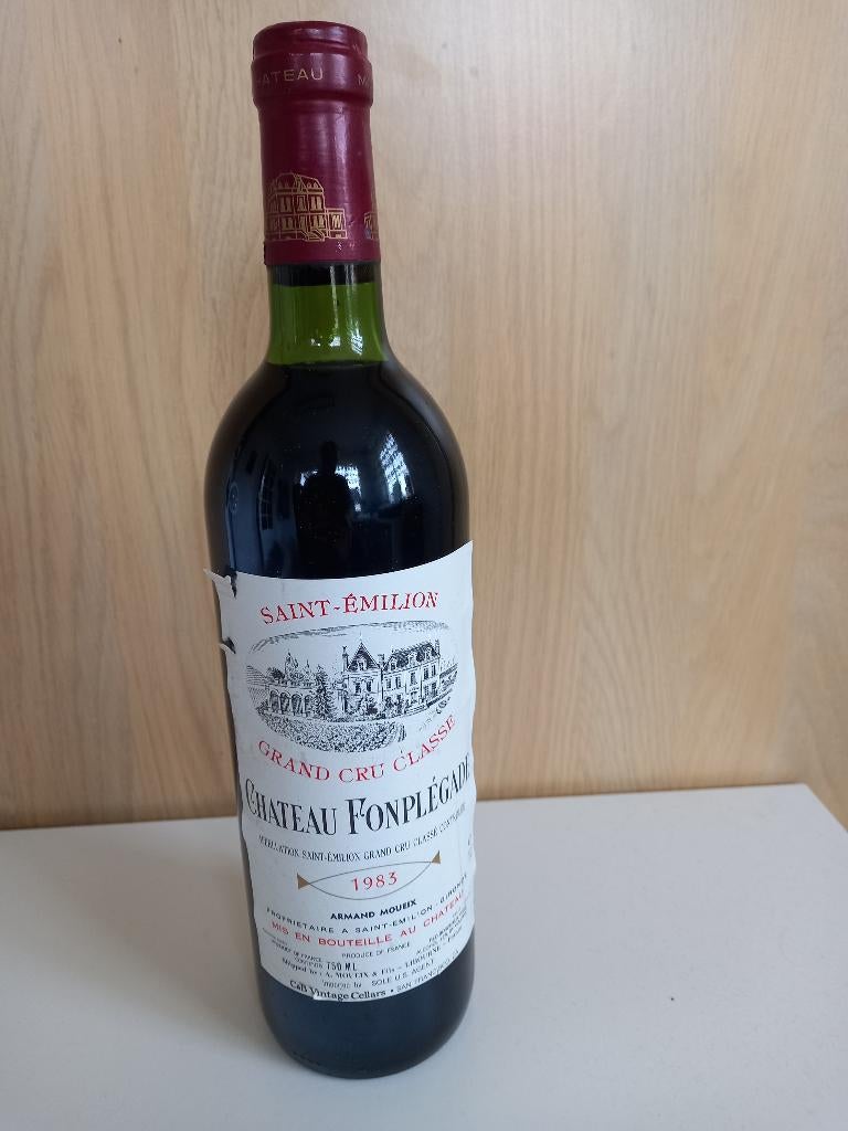 oude fles rode wijn, Verzamelen, Ophalen, Frankrijk, Nieuw, Rode wijn