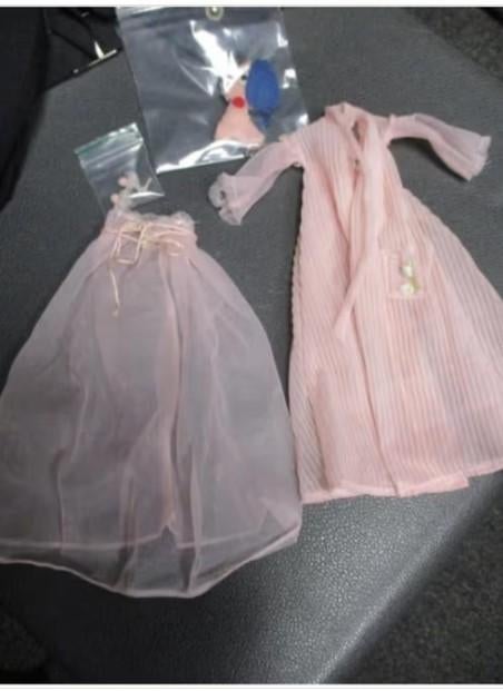 1964 BARBIE NIGHTY NEGLIGEE OUTFIT NM/M, Verzenden, Gebruikt, Kleertjes