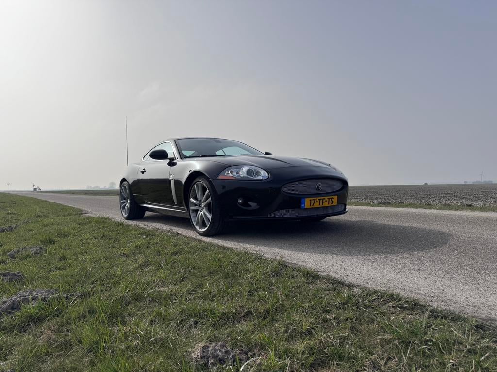 Jaguar XK 4.2 V8 Coupé 2006 | 300PK | Youngtimer | 20”velgen, Auto's, Jaguar, Particulier, XK, ABS, Airbags, Airconditioning, Alarm