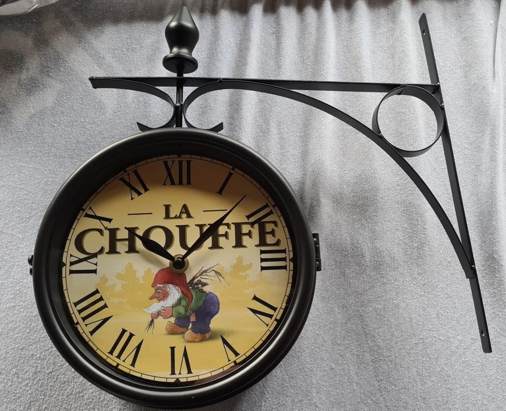 Dubbelzijdige LA CHOUFFE stationsklok
33 x 33cm, Verzamelen, Biermerken, Nieuw, Reclamebord, Plaat of Schild, Overige merken, Ophalen of Verzenden
