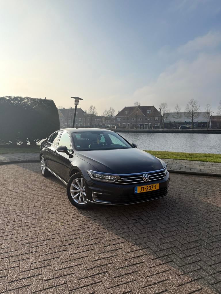 Volkswagen Passat 1.4 TSI 160KW GTE Phev Dsg6 2015 Zwart, Zwart, 4 cilinders, 1622 kg, Alcantara