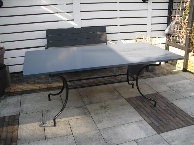 TE KOOP MOOIE SOLIEDE TUIN TAFEL, Ophalen, Rechthoekig