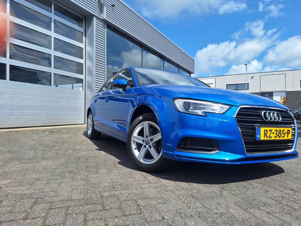 Audi A3 Limousine 1.0 TFSI Automaat PDC, LM Velgen, Gebruikt, Euro 6, Blauw, 116 pk