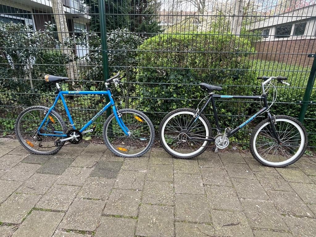 Set van 2 Vintage Giant Mountainbikes GSR 400 & Boulder 500, Fietsen en Brommers, Fietsen | Mountainbikes en ATB, Ophalen, Gebruikt