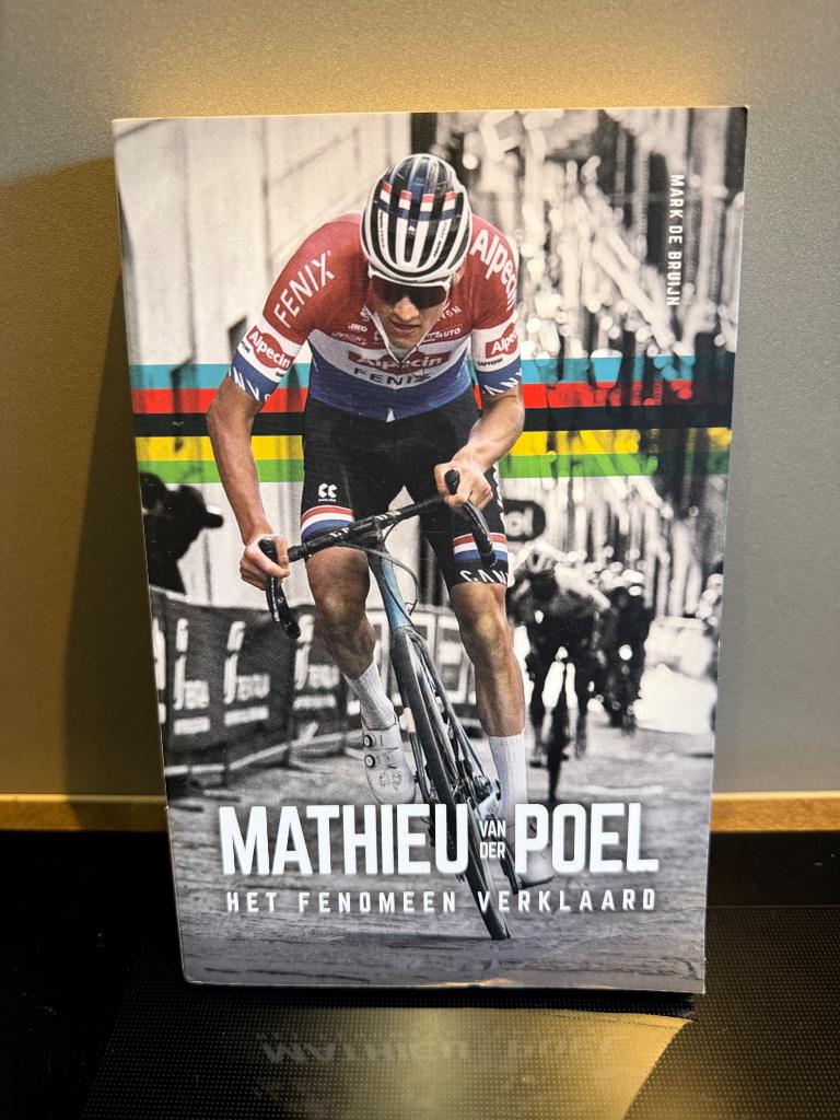 Mathieu van der Poel, Mark de Bruin, Ophalen of Verzenden, Zo goed als nieuw, Sport