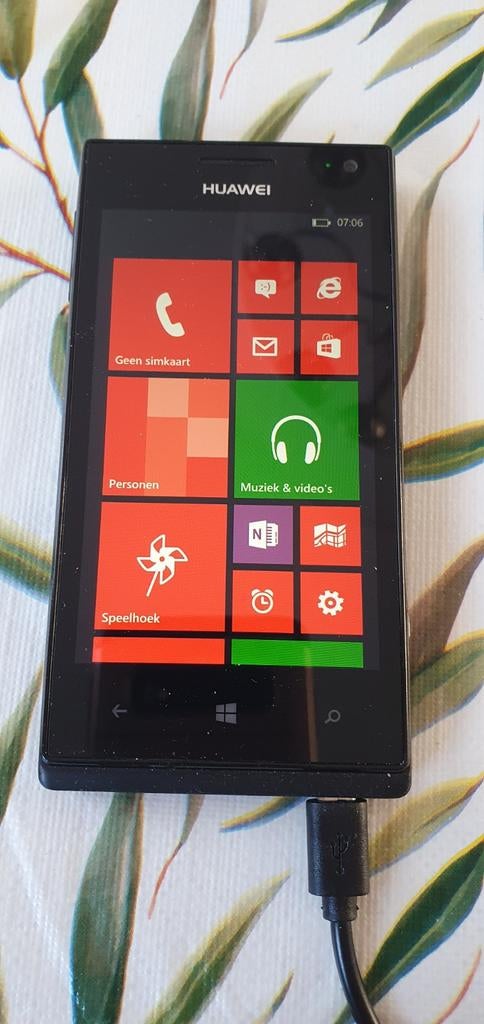 Huawei mobiele telefoon in goede staat met oplader, Telecommunicatie, Mobiele telefoons | Huawei, Gebruikt, Zwart, Touchscreen