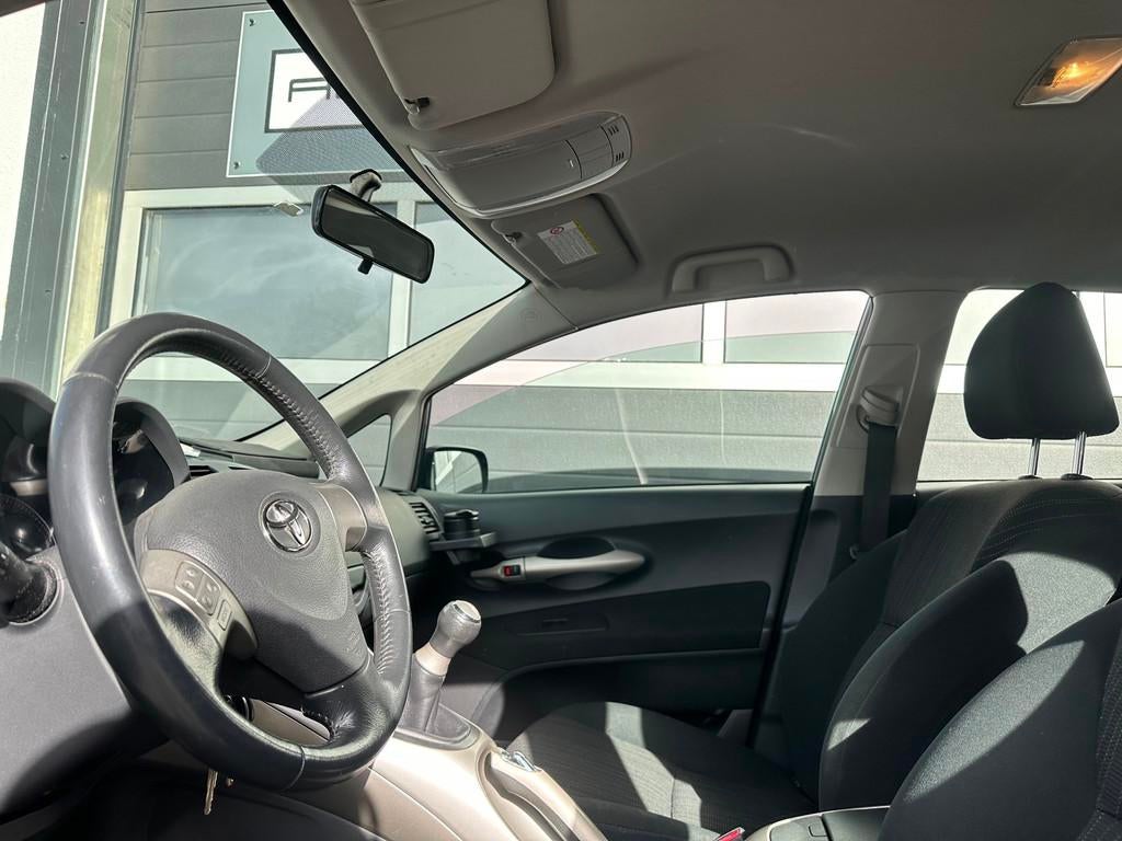 Toyota Auris 16V Sol | AIRCO | TREKHAAK | NL AUTO, Voorwielaandrijving, Gebruikt, 4 cilinders, Bedrijf