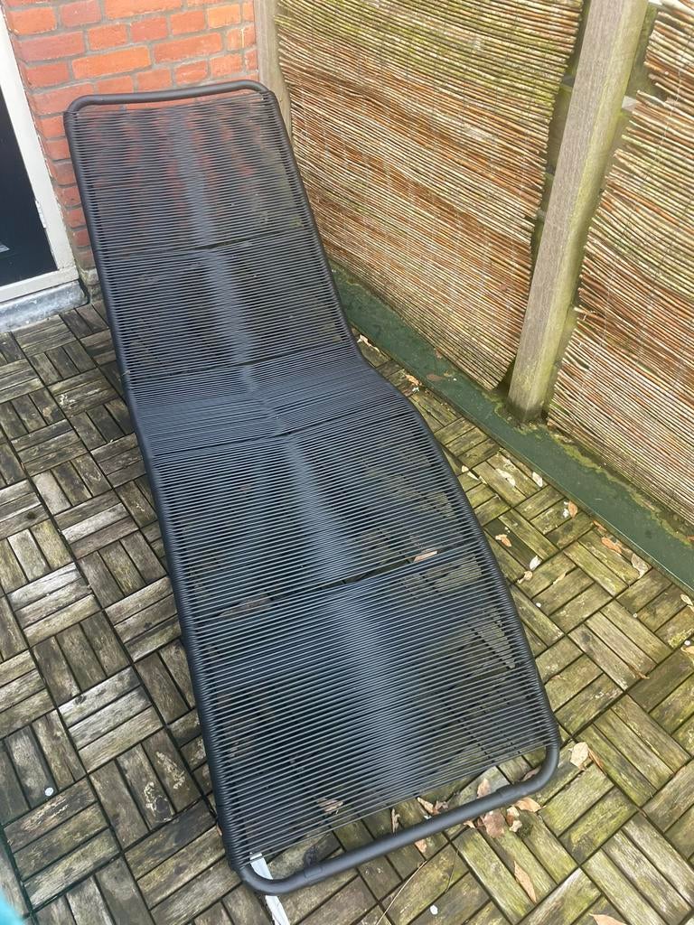 Zwarte ligstoel, Tuin en Terras, Ligbedden, Ophalen, Zo goed als nieuw