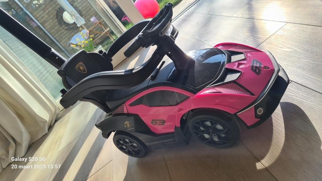Roze Lamborghini loopauto met duwstang, Ophalen