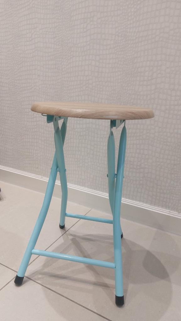 Handig inklapbaar krukje met houten zitting, Ophalen, Gebruikt, Hout