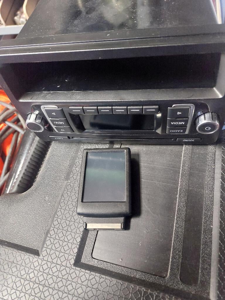 vw caddy autoradio plus dongel, Auto diversen, Autoradio's, Ophalen, Xx, Xx, Xx