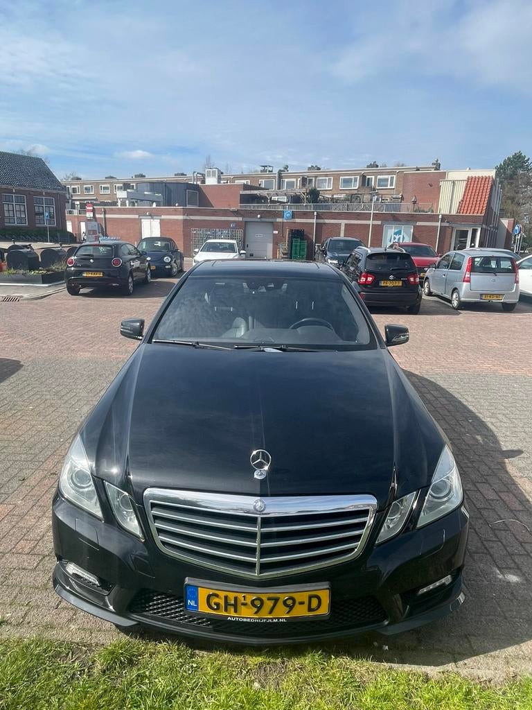 Mercedes-Benz E-klasse. V6 3.0 CGI E350 Sedan, Auto's, Achterwielaandrijving, Zwart, Zwart, Leder