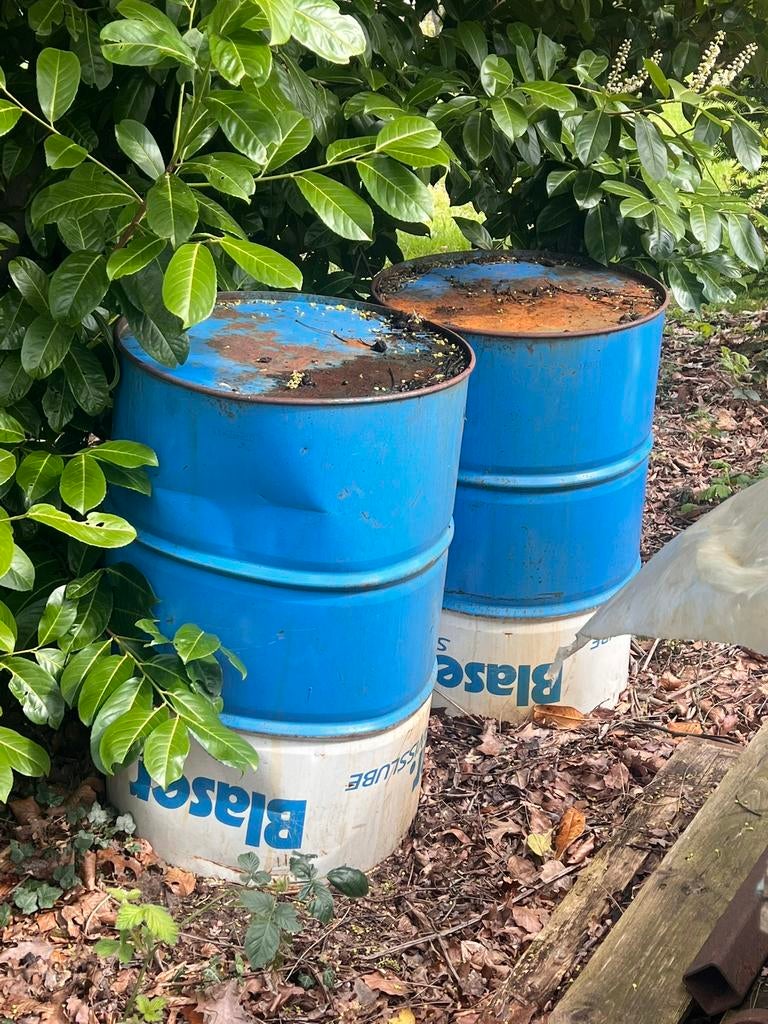 Olie tonnen, Ophalen, Zo goed als nieuw