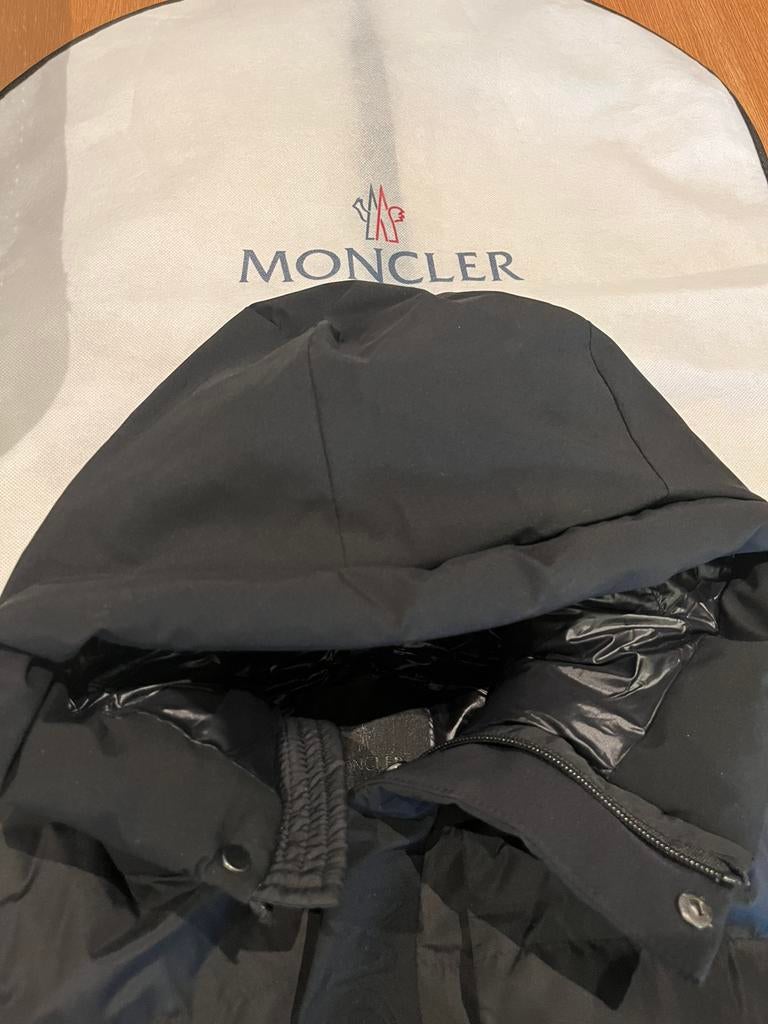Moncler madeira jas, Ophalen of Verzenden, Zo goed als nieuw, Zwart