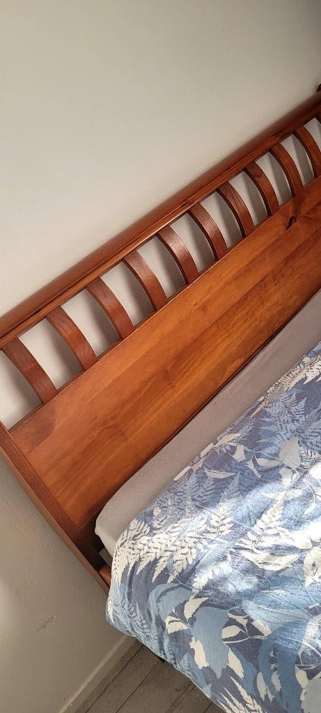Bed te koop, Ophalen, Gebruikt, Bruin, 140 cm