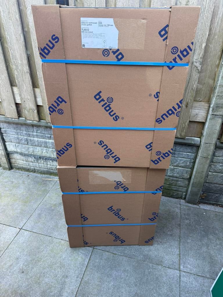 Boven kasten bribus twee stuks meten 60  72, Zo goed als nieuw, Minder dan 100 cm, 25 tot 50 cm, 50 tot 100 cm