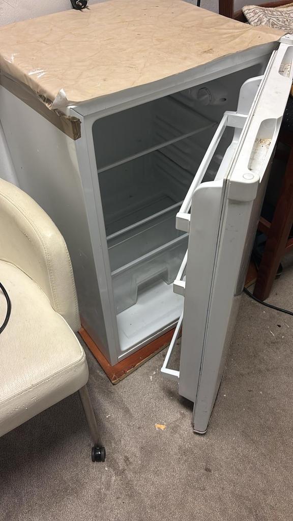 Mini koelkast, Witgoed en Apparatuur, Koelkasten en IJskasten, Ophalen, Minder dan 75 liter, Zonder vriesvak, Gebruikt