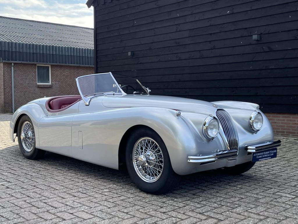 Jaguar XK 120 OTS Roadster gerestaureerd NL-kenteken, Achterwielaandrijving, Cabriolet, Handgeschakeld, 2 stoelen