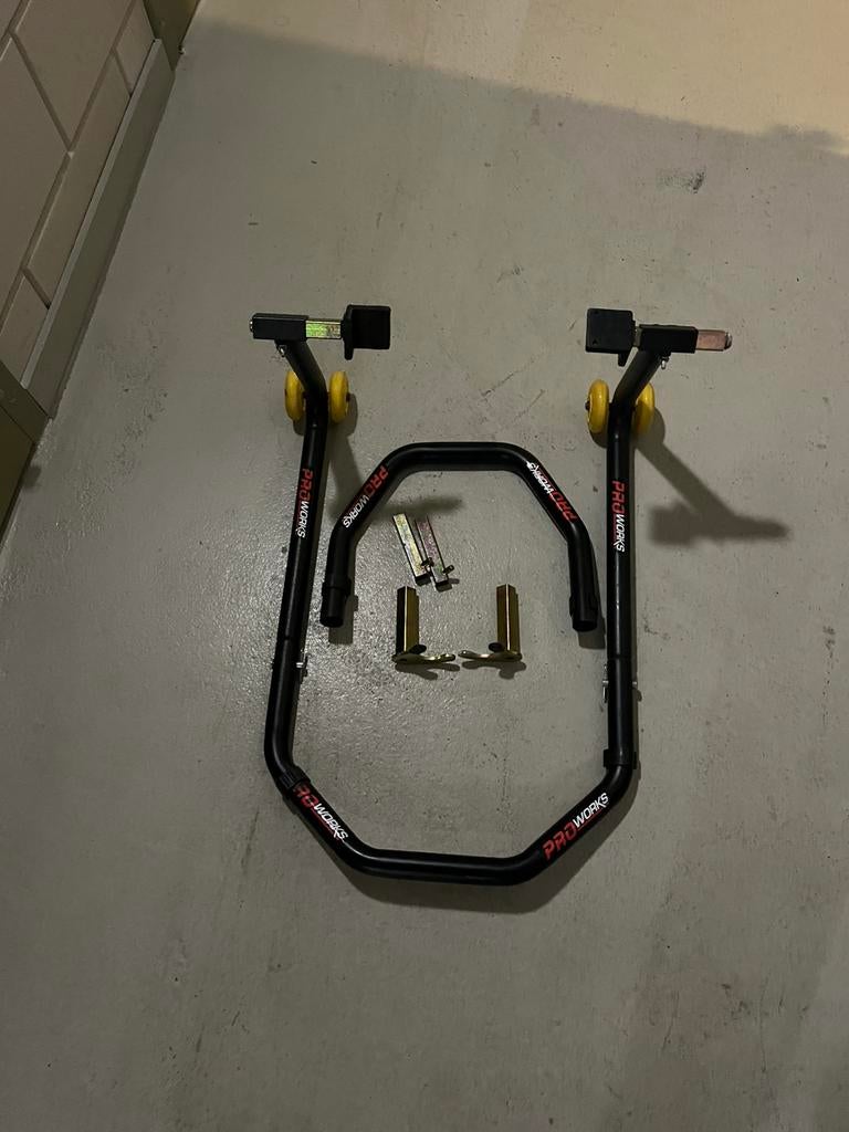 Motor paddock standaard, Ophalen