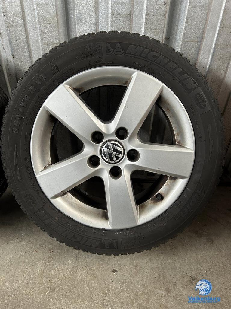 7mm! Originele VW 16 inch velgen 5x112 winterbanden 205/55R1, Gebruikt, -, Banden en Velgen, -
